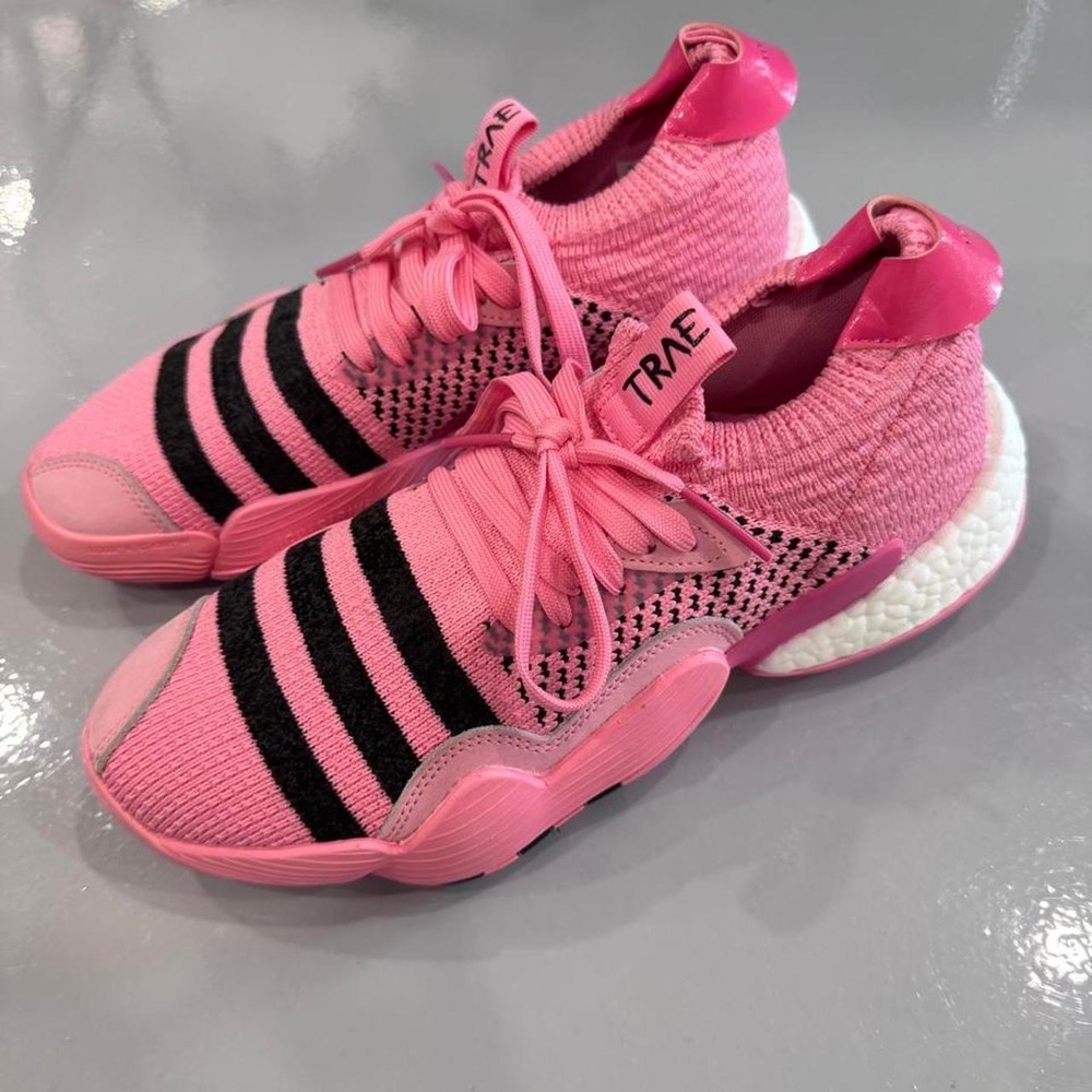 adidas Trae Men's Pink Black White Striped Knit Lace-Up Low Top Athletic Sneaker